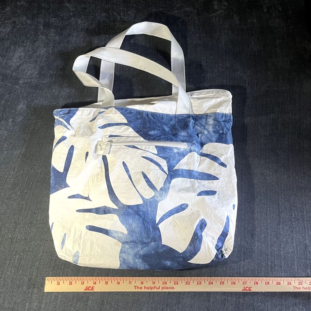 Aloha Collection Monstera Day Tripper Tote Bag Wet Dry Splash Proof Travel blue